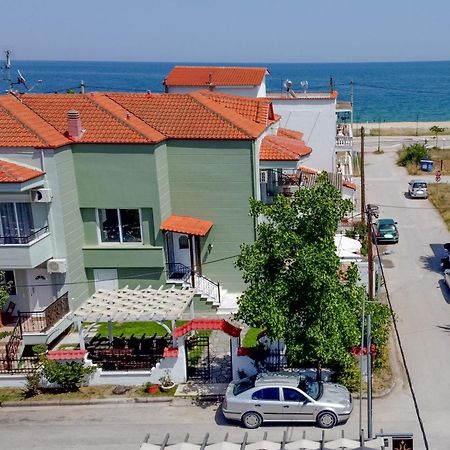 Athanasia Inn Vrasná Exterior foto