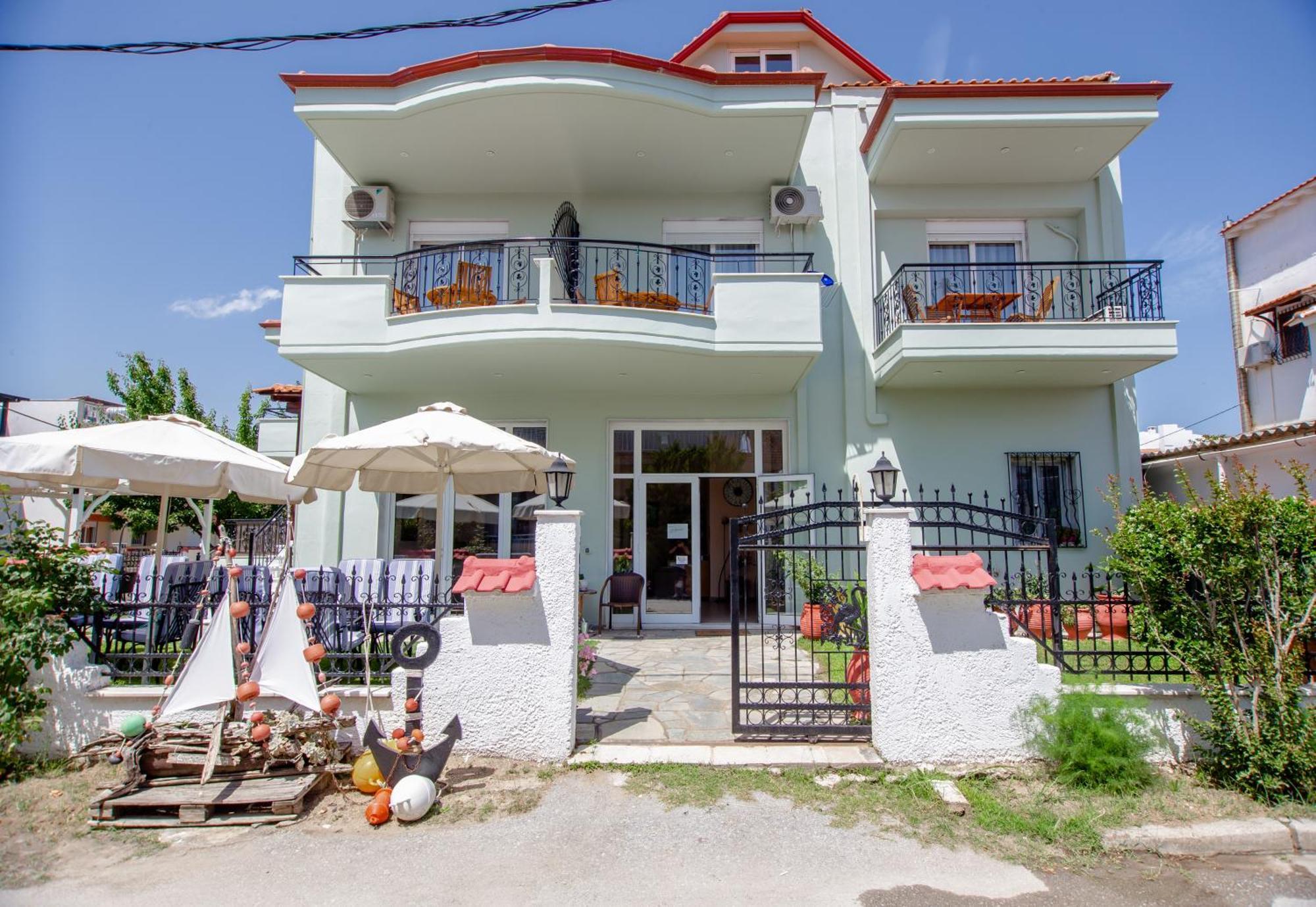 Athanasia Inn Vrasná Exterior foto