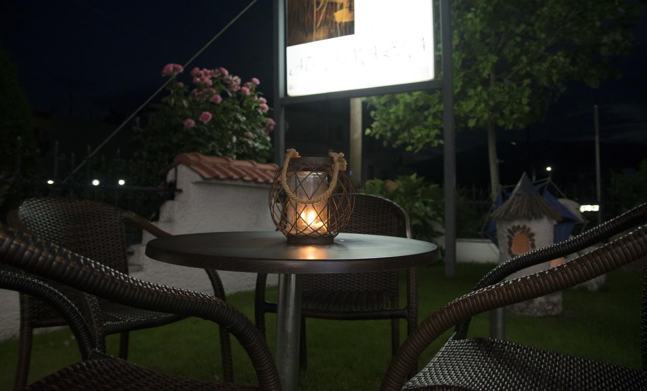 Athanasia Inn Vrasná Exterior foto
